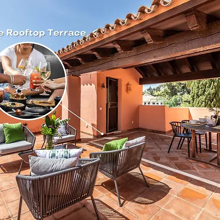 Vakantiehuis Vacation - Federer, Old Town With A Big Communal Pool And Andalusian Garden *