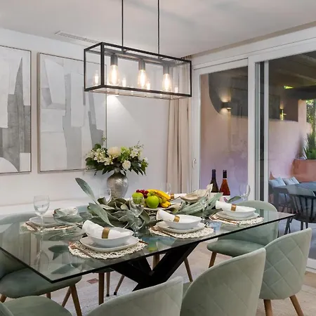 Vacation - Federer, Old Town With A Big Communal Pool And Andalusian Garden Дом отдыха