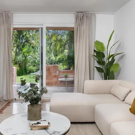 Vacation - Federer, Old Town With A Big Communal Pool And Andalusian Garden Марбелья