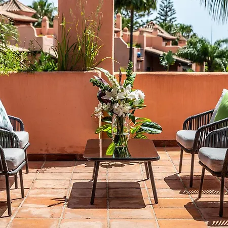 Vacation - Federer, Old Town With A Big Communal Pool And Andalusian Garden Дом отдыха Марбелья