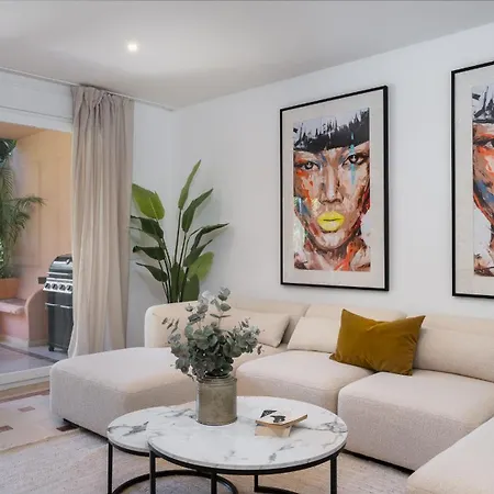 Vacation - Federer, Old Town With A Big Communal Pool And Andalusian Garden Дом отдыха