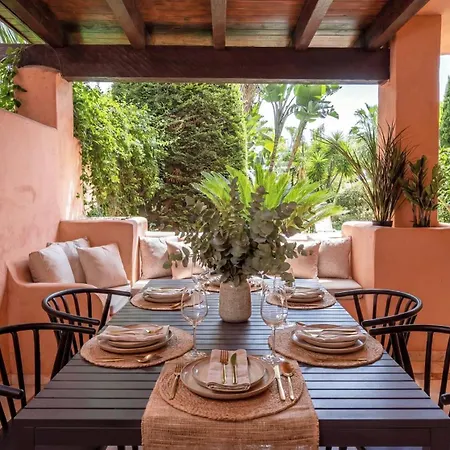 Vacation - Federer, Cine Room, Bbq, New Decoration, Garage, Old Town Location, Big Communal Pool, Andalusian Garden, Walking To The 度假居 马尔韦利亚