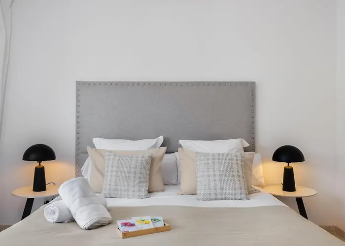 度假居 Vacation - Federer, Old Town With A Big Communal Pool And Andalusian Garden