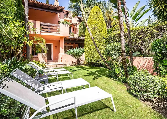 度假居 Vacation - Federer, Old Town With A Big Communal Pool And Andalusian Garden *