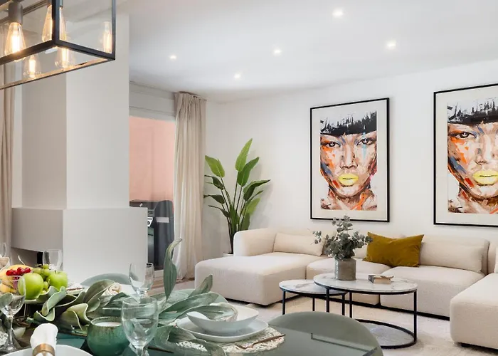 Vacation - Federer, Old Town With A Big Communal Pool And Andalusian Garden * 马尔韦利亚