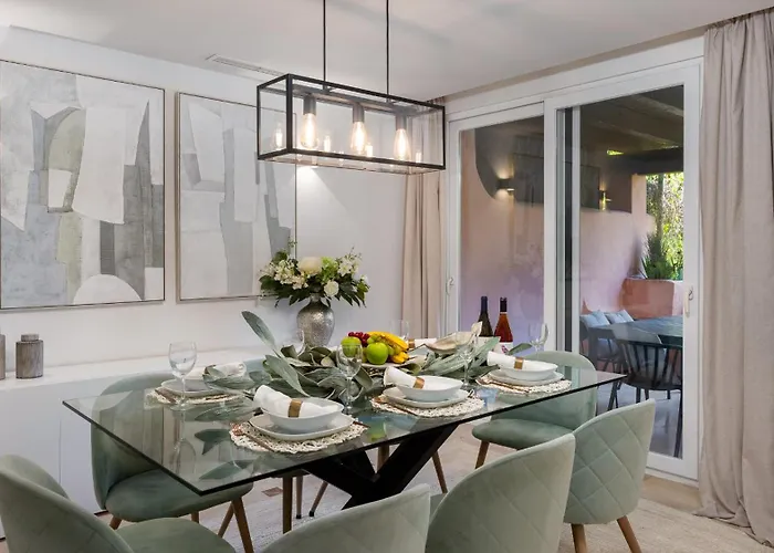 Vacation - Federer, Old Town With A Big Communal Pool And Andalusian Garden 度假居